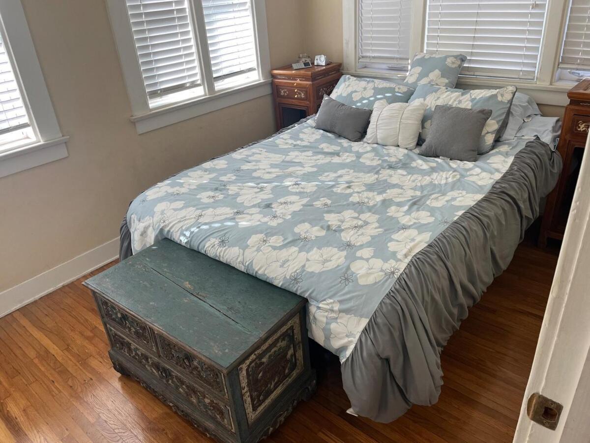 Cozy One Bedroom